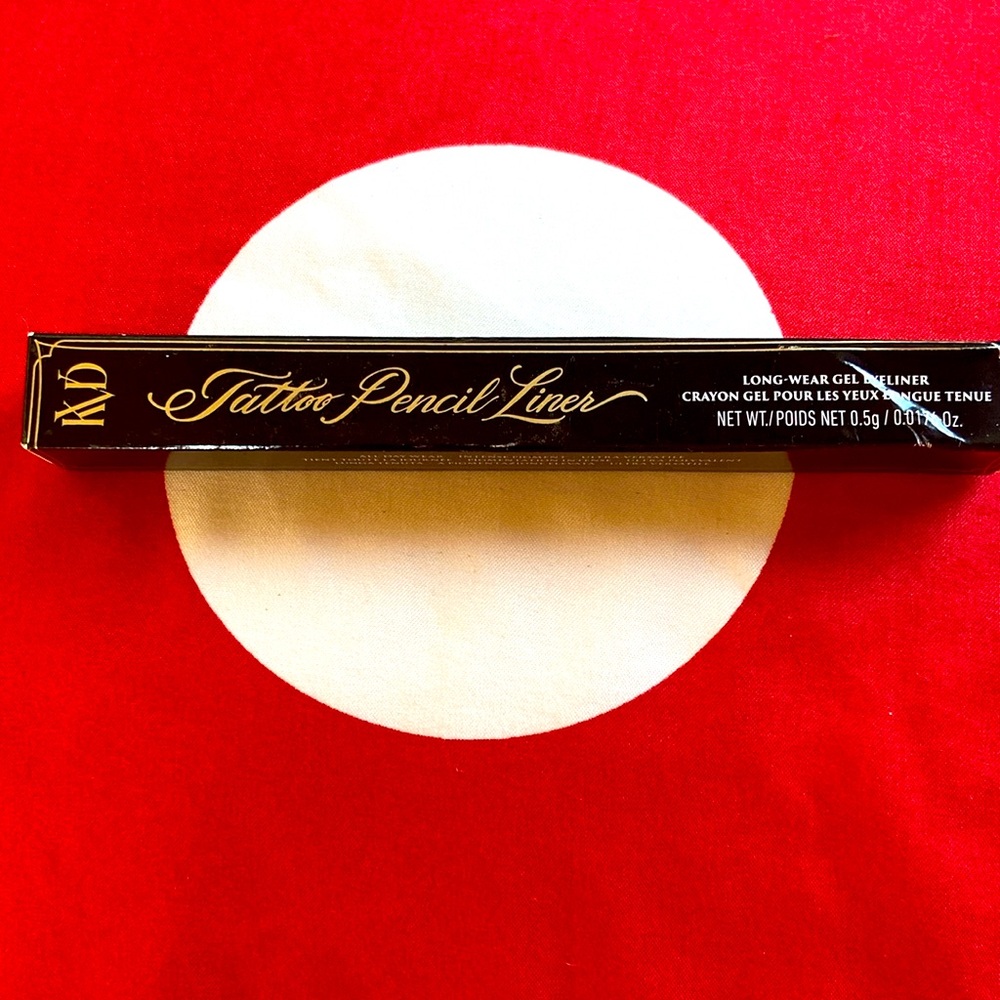 🏷️ KAT VON D TATTOO PENCIL LINER VERDETTA GRENE #60~VEGAN